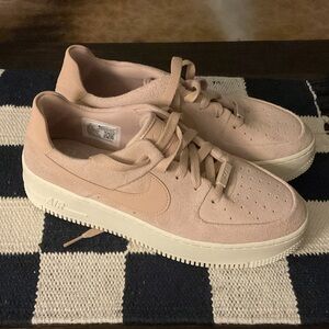 Nike Women's Athletic Shoes in Pink and White